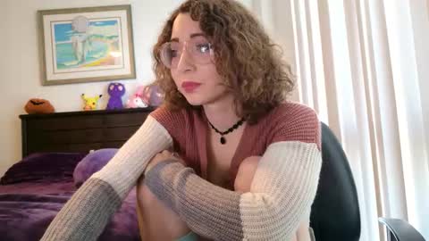 Snapshot of littledeathtrap chatting on 12.05.25 littledeathtrap online show from 12.05.25