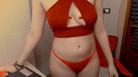 Snapshot of littledream20 chatting on 03.12.25 LittleDream20 online show from 03.12.25