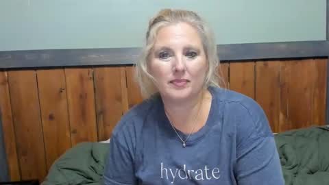 Snapshot of littlelisa1 chatting on 09.21.25 lisanixs online show from 09.21.25