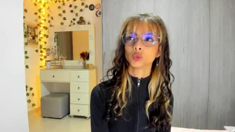 Snapshot of littlemoon18 chatting on 02.06.26 Luna online show from 02.06.26