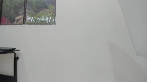 Snapshot of littleoliviia_ chatting on 02.06.25 im olivia IG littleolivia01 online show from 02.06.25