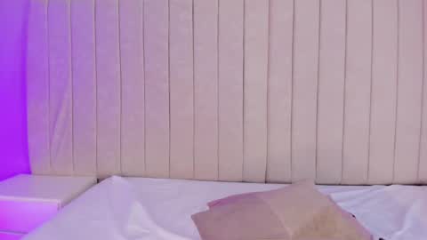 Snapshot of littleoliviia_ chatting on 02.12.25 im olivia IG littleolivia01 online show from 02.12.25