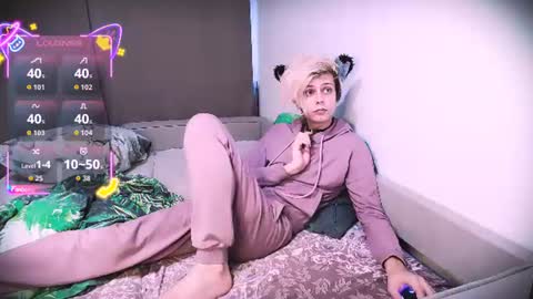 Snapshot of littlepinkcat chatting on 07.28.26 Felix online show from 07.28.26