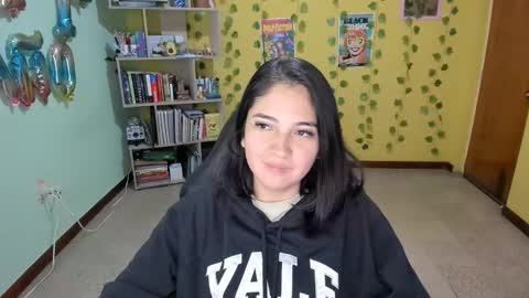 Snapshot of littleprety6969 chatting on 01.27.25 Mia Wednesday to Sunday 730 am to 1030 am Colombian Hour D online show from 01.27.25