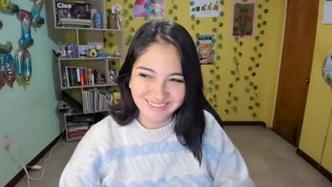 Snapshot of littleprety6969 chatting on 02.21.25 Mia Wednesday to Sunday 730 am to 1030 am Colombian Hour D online show from 02.21.25