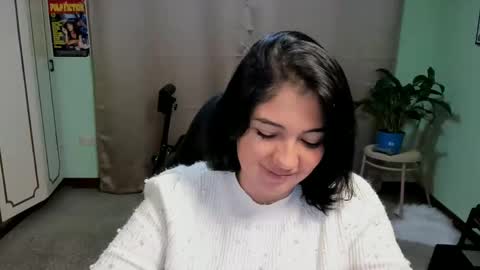 Snapshot of littleprety6969 chatting on 09.20.25 Mia Wednesday to Sunday 730 am to 1030 am Colombian Hour D online show from 09.20.25
