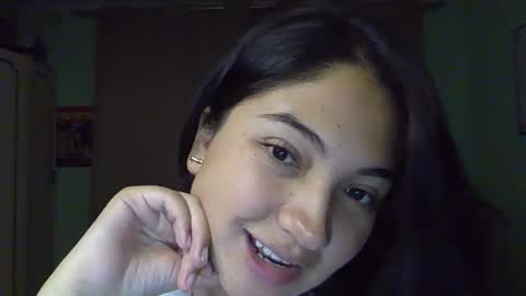 Snapshot of littleprety6969 chatting on 09.29.25 Mia Wednesday to Sunday 730 am to 1030 am Colombian Hour D online show from 09.29.25