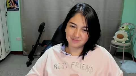 Mia  Wednesday to Sunday 730 am to 1030 am Colombian Hour D online show from 10.29.25