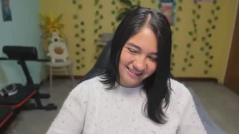 Mia  Wednesday to Sunday 730 am to 1030 am Colombian Hour D online show from 01.12.26