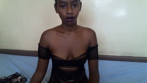 littlesandie online show from 02.11.25