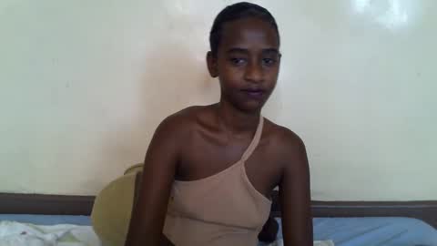 littlesandie online show from 02.13.25