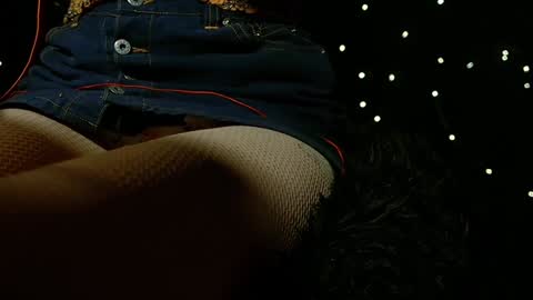 Niki  free tg channel with some photos gifs and info about streams  online show from 12.19.24