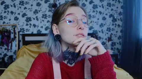 Niki  free tg channel with some photos gifs and info about streams  online show from 10.01.25