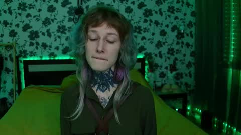 Niki  free tg channel with some photos gifs and info about streams  online show from 10.06.25