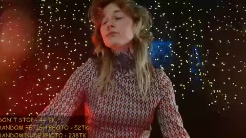 Snapshot of littlespacemouse chatting on 06.12.26 Niki free tg channel with some photos gifs and info about streams online show from 06.12.26