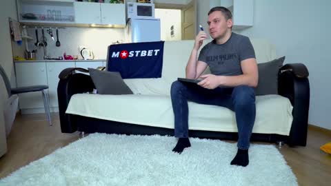 Snapshot of littlesweettifany chatting on 12.21.24 Little Tifany online show from 12.21.24