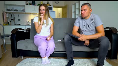 Snapshot of littlesweettifany chatting on 09.24.25 Little Tifany online show from 09.24.25