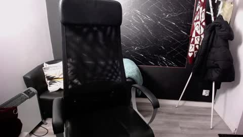 Snapshot of littleviki_ chatting on 12.03.24 Viki online show from 12.03.24