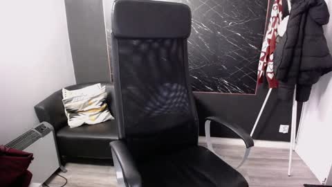 Snapshot of littleviki_ chatting on 12.05.24 Viki online show from 12.05.24