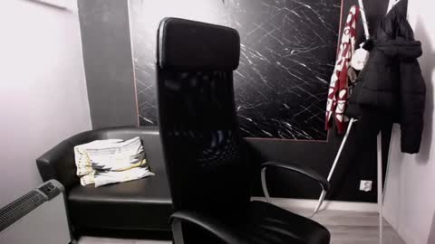 Snapshot of littleviki_ chatting on 12.10.24 Viki online show from 12.10.24