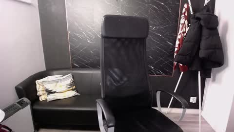 Snapshot of littleviki_ chatting on 12.11.24 Viki online show from 12.11.24