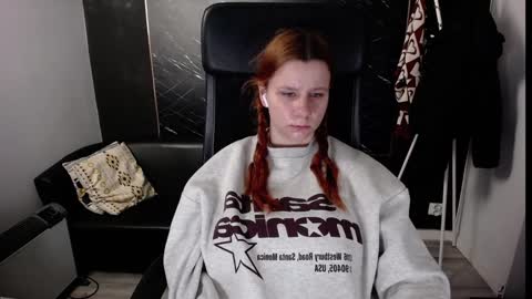 Snapshot of littleviki_ chatting on 01.15.25 Viki online show from 01.15.25