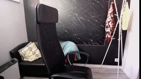 Snapshot of littleviki_ chatting on 01.17.25 Viki online show from 01.17.25