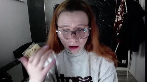 Snapshot of littleviki_ chatting on 01.29.25 Viki online show from 01.29.25