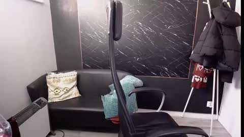 Snapshot of littleviki_ chatting on 02.12.25 Viki online show from 02.12.25