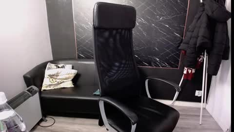 Snapshot of littleviki_ chatting on 02.19.25 Viki online show from 02.19.25