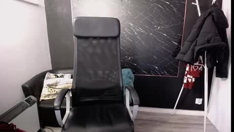 Snapshot of littleviki_ chatting on 02.20.25 Viki online show from 02.20.25