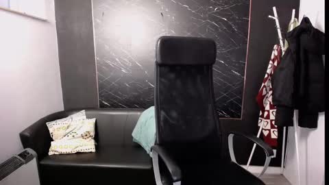 Snapshot of littleviki_ chatting on 03.05.25 Viki online show from 03.05.25