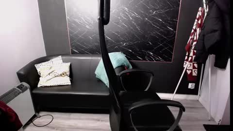 Snapshot of littleviki_ chatting on 03.06.25 Viki online show from 03.06.25