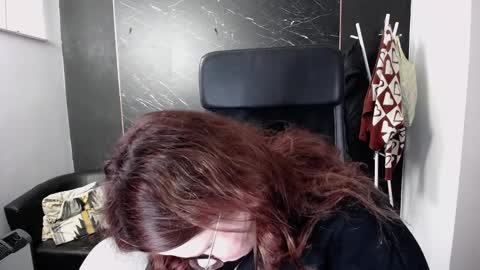 Snapshot of littleviki_ chatting on 10.04.25 Viki online show from 10.04.25