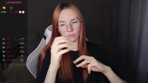 Snapshot of littlevildevil chatting on 11.18.25 Eliana online show from 11.18.25