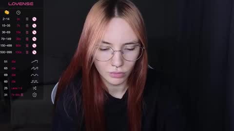 Snapshot of littlevildevil chatting on 11.23.25 Eliana online show from 11.23.25