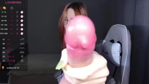 Snapshot of littlevildevil chatting on 11.29.25 Eliana online show from 11.29.25