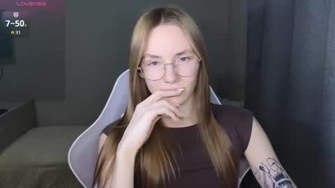 Snapshot of littlevildevil chatting on 02.08.26 Eliana online show from 02.08.26