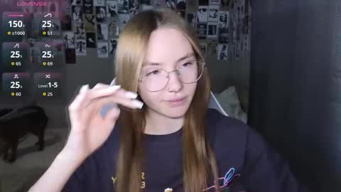 Snapshot of littlevildevil chatting on 02.23.26 Eliana online show from 02.23.26