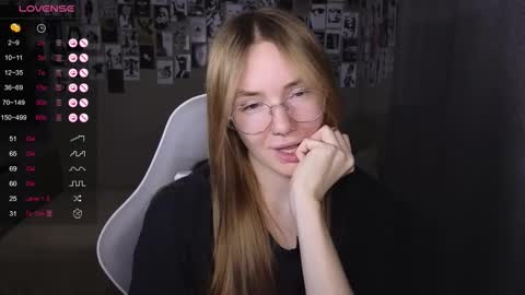 Snapshot of littlevildevil chatting on 03.15.26 Eliana online show from 03.15.26