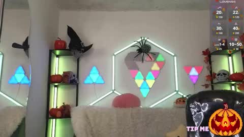 littlevixen18 online show from 10.23.25