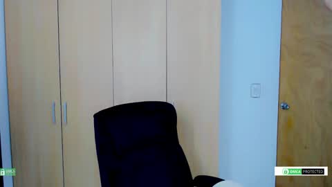 littlezhalem online show from 11.24.25