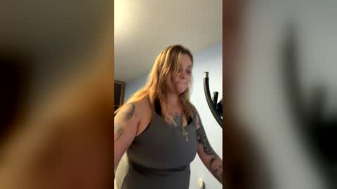 Snapshot of littytothetitty chatting on 04.20.26 Nina online show from 04.20.26