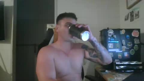 Snapshot of live_samm chatting on 10.25.25 BigSam online show from 10.25.25