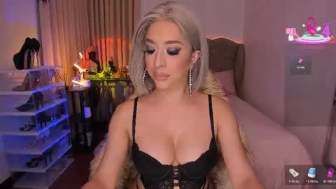 Snapshot of livecumayumi chatting on 10.26.25 Goddess Ayumi online show from 10.26.25