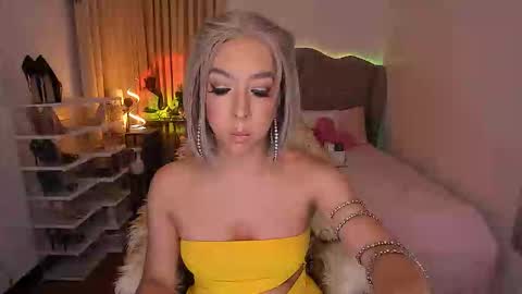 Snapshot of livecumayumi chatting on 01.06.26 Goddess Ayumi online show from 01.06.26