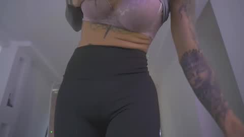 Snapshot of livestream18x chatting on 02.23.25 Emily R online show from 02.23.25