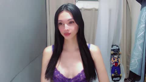 Lvia online show from 04.23.26