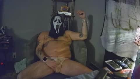 Snapshot of livingpuddle chatting on 10.29.25 livingpuddle online show from 10.29.25