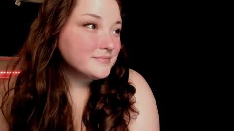 Snapshot of livinsubspace chatting on 11.22.25 Liv online show from 11.22.25